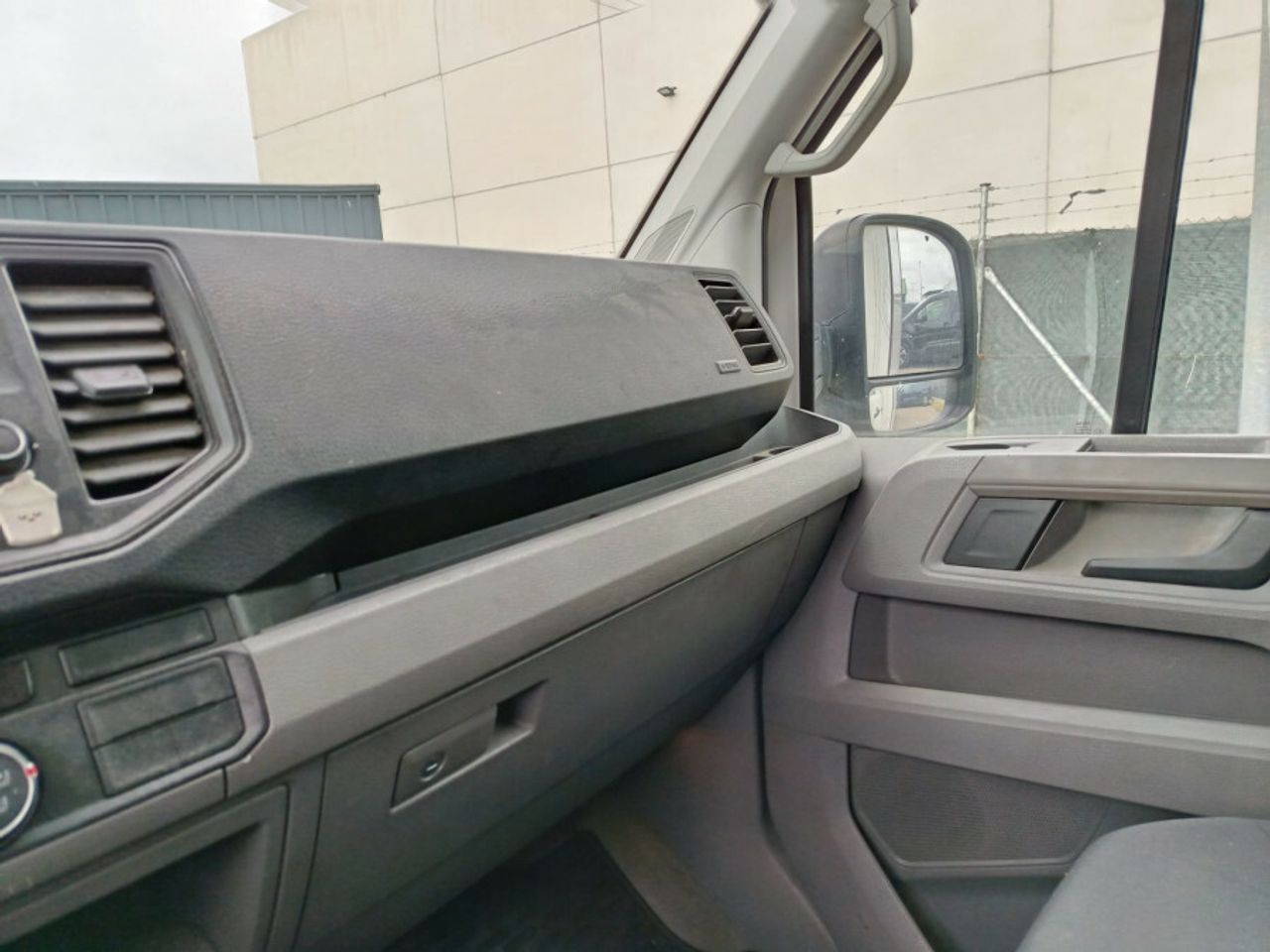 Volkswagen Crafter 35 Chasis CS BL 2.0 TDI 103kW FWD - foto 18