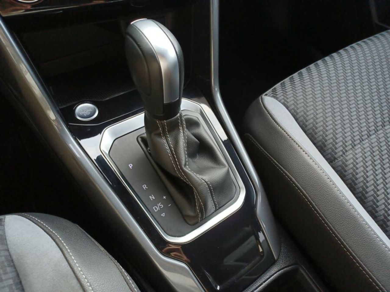 Volkswagen T-Roc Sport 1.5 TSI 110kW 150CV DSG - foto 11