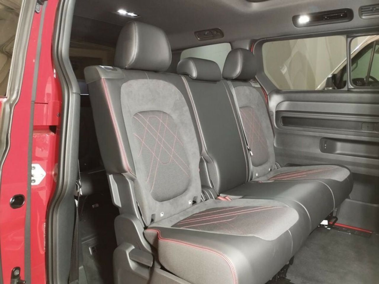 Volkswagen ID.BUZZ GTX 7 asientos 250kW 340CV - foto 7