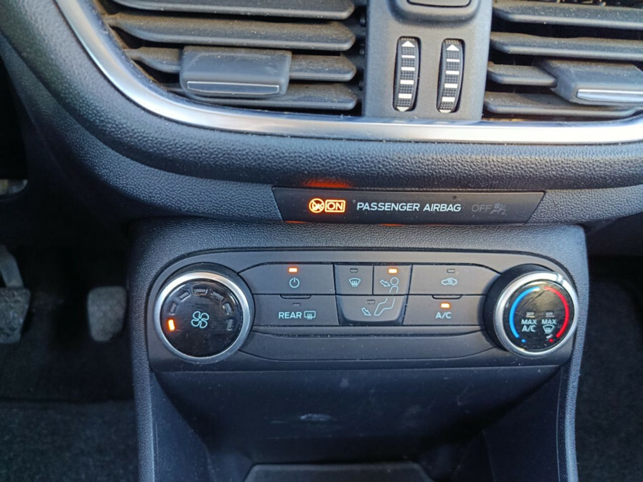 Ford Fiesta 1.5 TDCi 63kW 85CV Trend 5p - foto 24