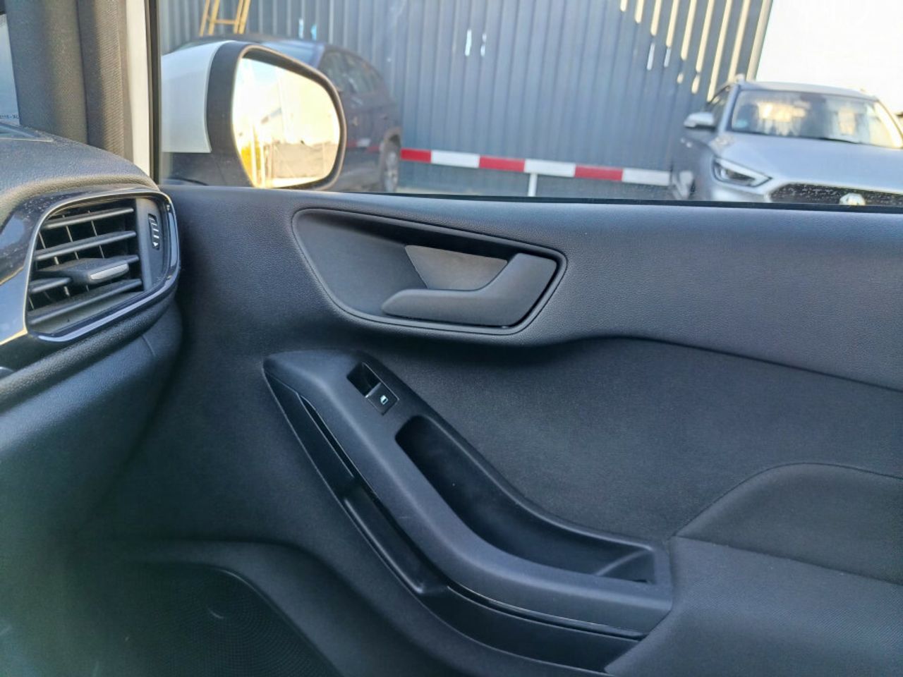 Ford Fiesta 1.5 TDCi 63kW 85CV Trend 5p - foto 15