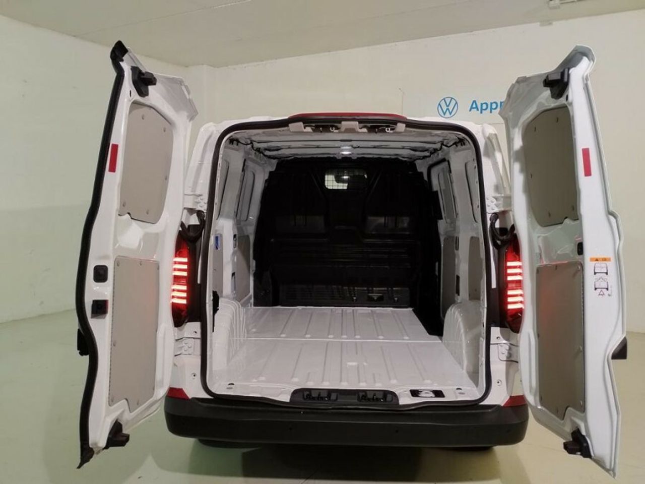 Volkswagen Transporter Furgon Corto TN 2.0 TDI 110kW150CV - foto 4