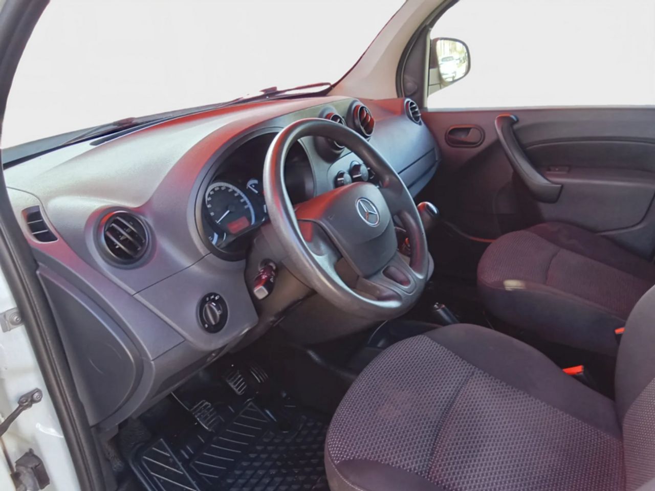 Mercedes Citan 109 CDI Furgon Largo - foto 11