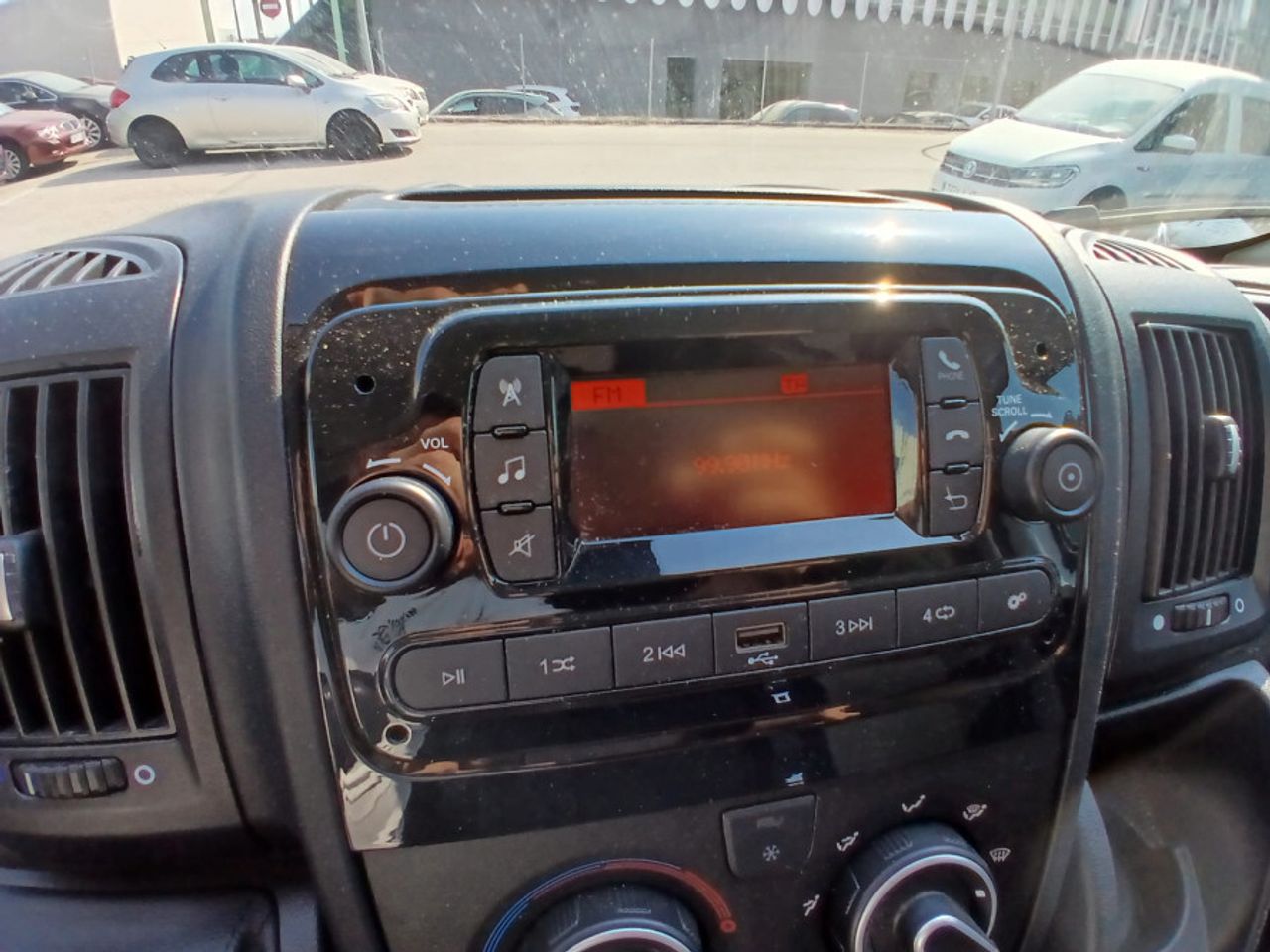 Citroën Jumper BlueHDi 103KW 140CV Furgon 35L3H2 - foto 18