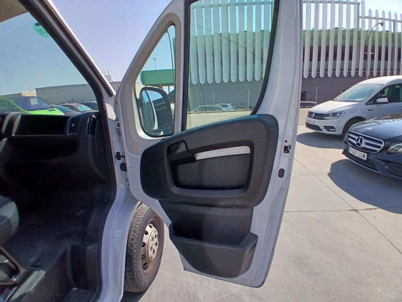 Citroën Jumper BlueHDi 103KW 140CV Furgon 35L3H2 - foto 17