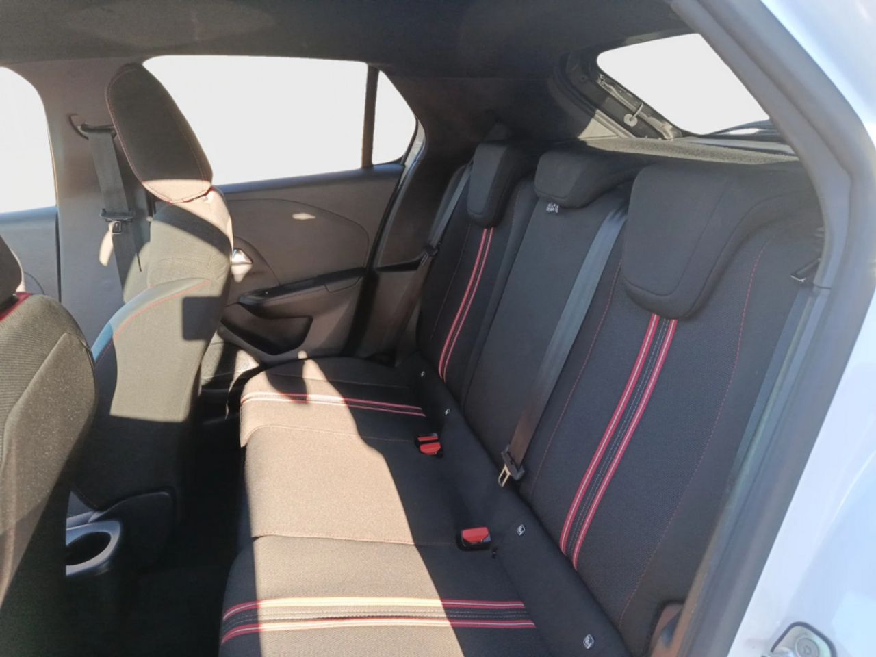 Opel Corsa 1.2T XHT 96kW 130CV GS Auto - foto 14