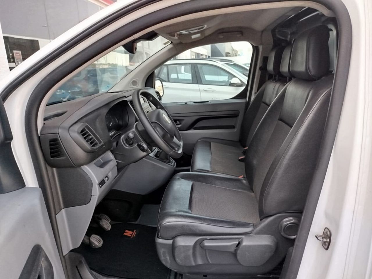 Fiat Scudo Furgon L1 100cv MT6 Business - foto 11