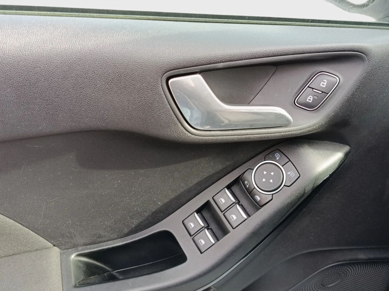 Ford Fiesta 1.5 TDCi 63kW 85CV Trend 5p - foto 26