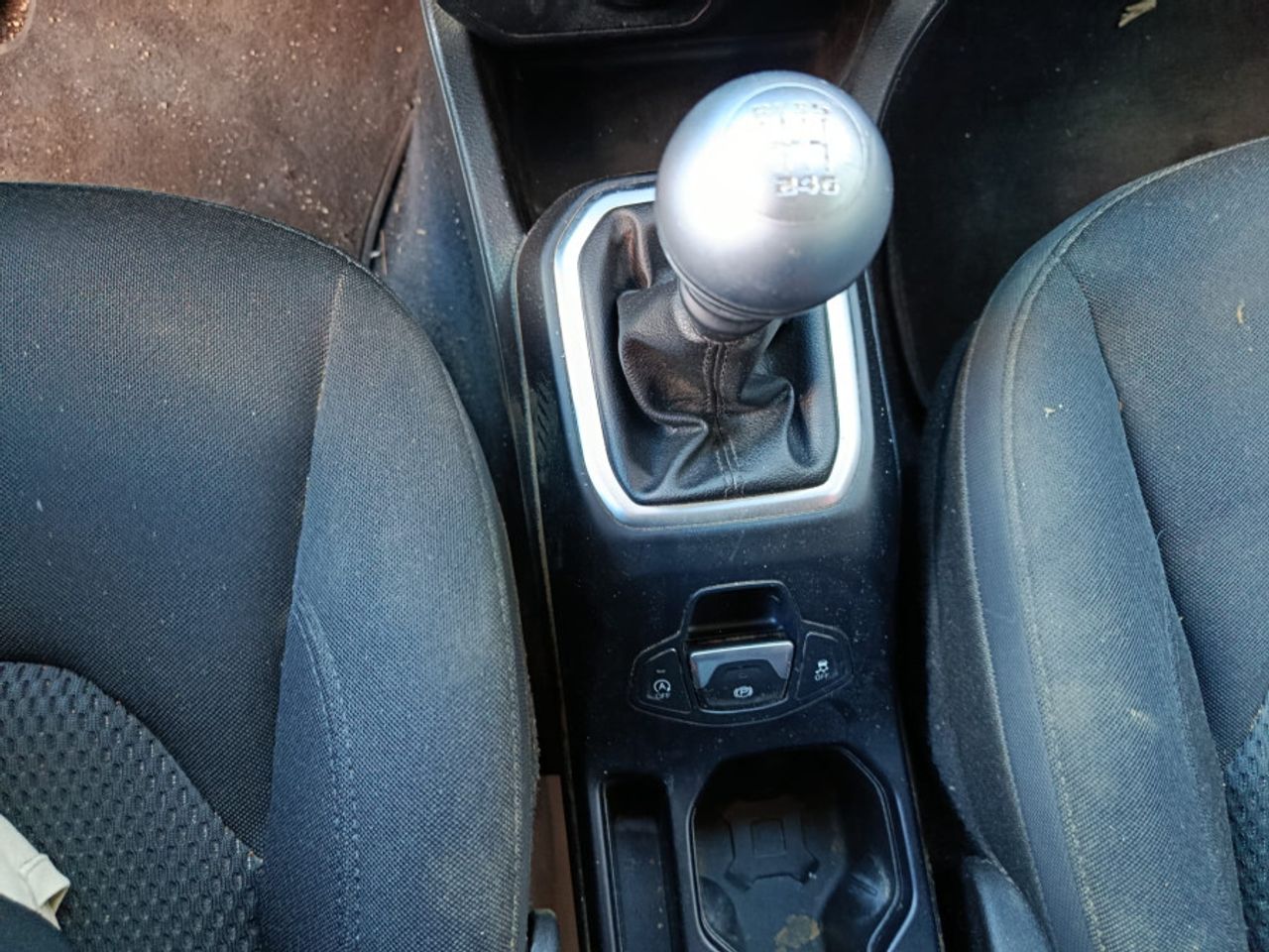 Jeep Renegade 2.0 Mjet 103kW 140CV Night Eagle 4x4 - foto 21