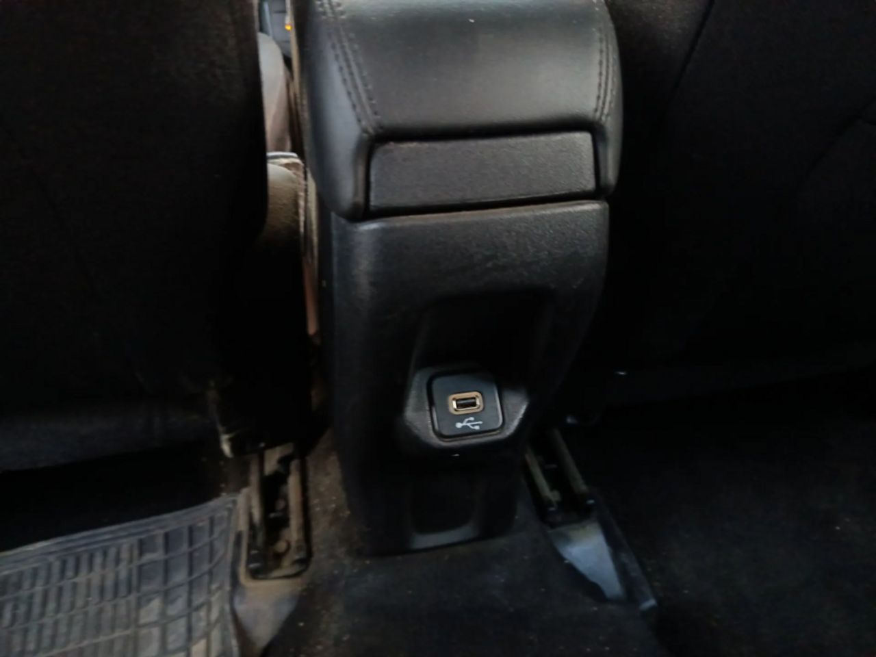 Jeep Renegade 2.0 Mjet 103kW 140CV Night Eagle 4x4 - foto 14