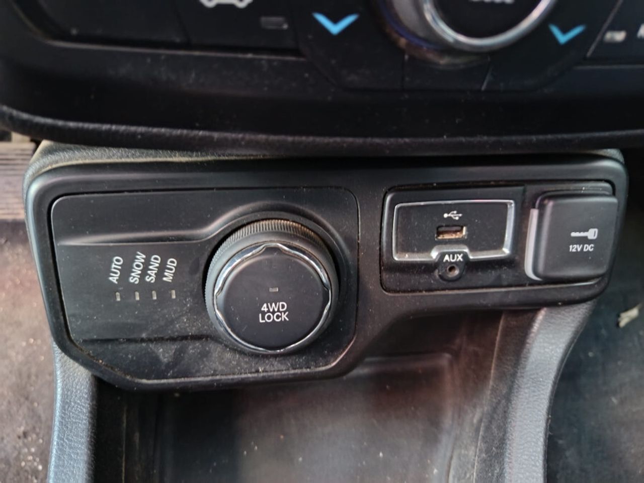 Jeep Renegade 2.0 Mjet 103kW 140CV Night Eagle 4x4 - foto 19