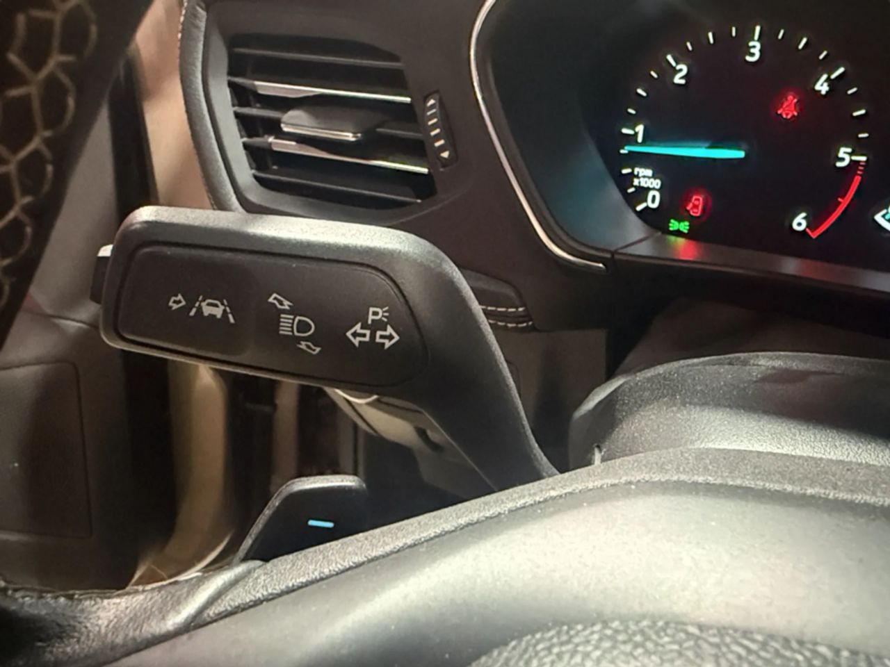 Ford Focus 1.5 Ecoblue 88kW Vignale AutoZen Blue dCi 110kW 1 - foto 21