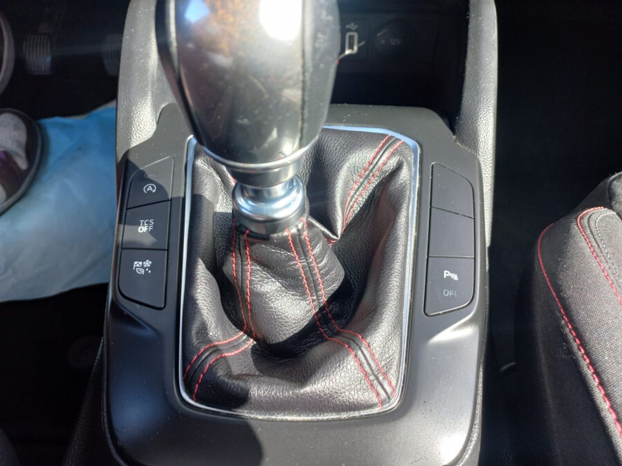 Ford Focus 1.0 Ecoboost MHEV 92kW STLine - foto 24