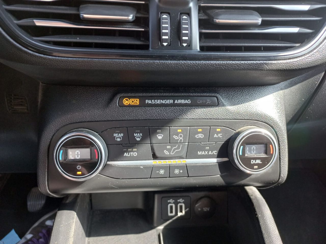 Ford Focus 1.0 Ecoboost MHEV 92kW STLine - foto 28