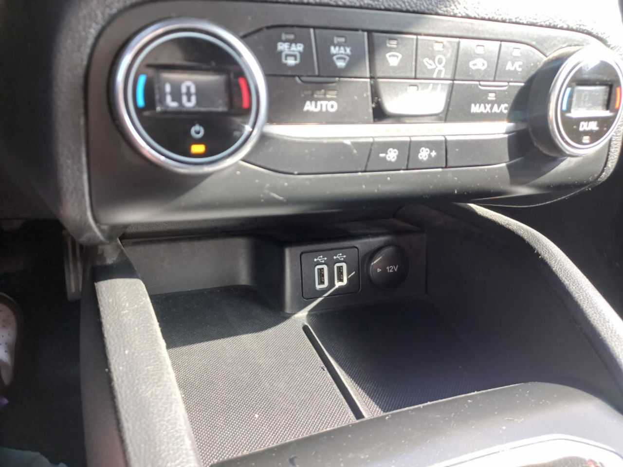 Ford Focus 1.0 Ecoboost MHEV 92kW STLine - foto 27