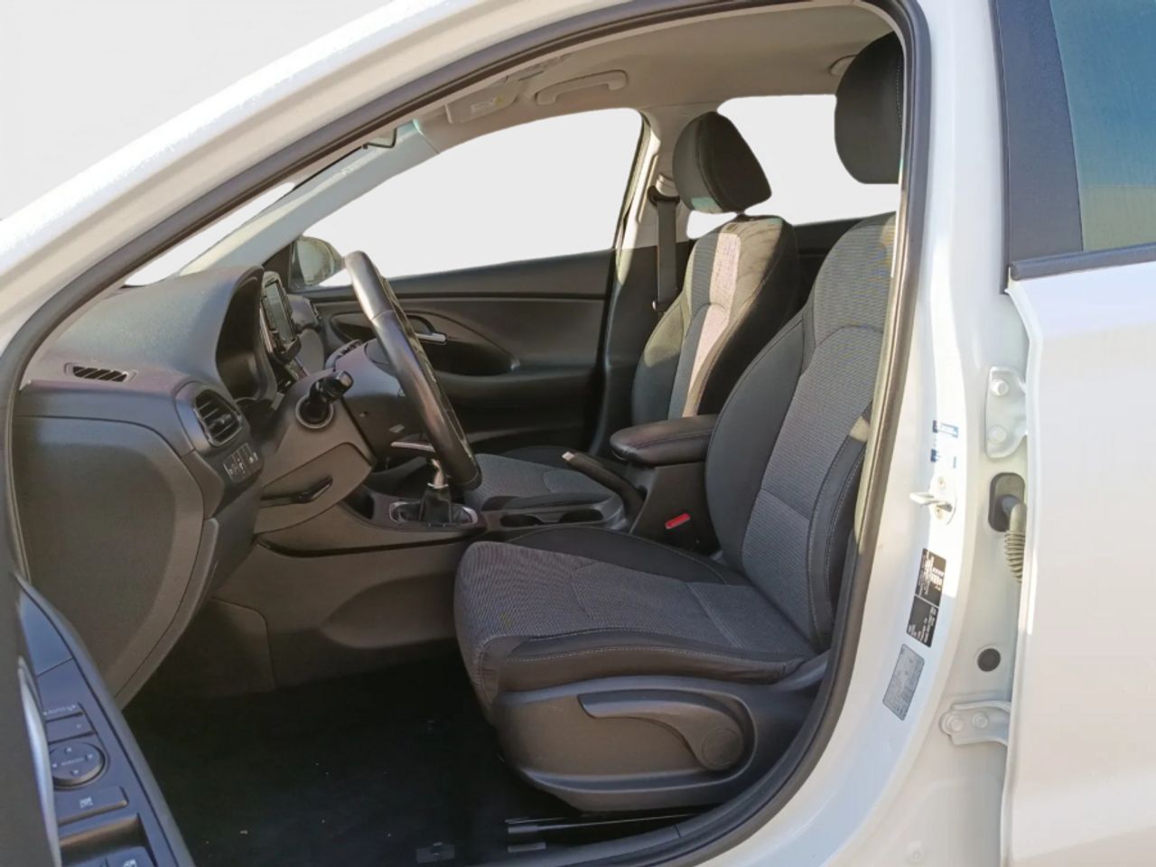 Hyundai i30 1.0 TGDI Tecno Tech - foto 16