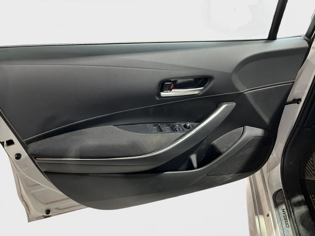 Toyota Corolla 1.8 125H ACTIVE ECVT - foto 11