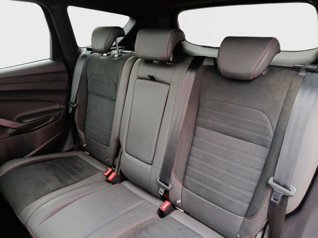 Ford Kuga 2.0 TDCi 132kW 4x4 STLine Powers. - foto 16