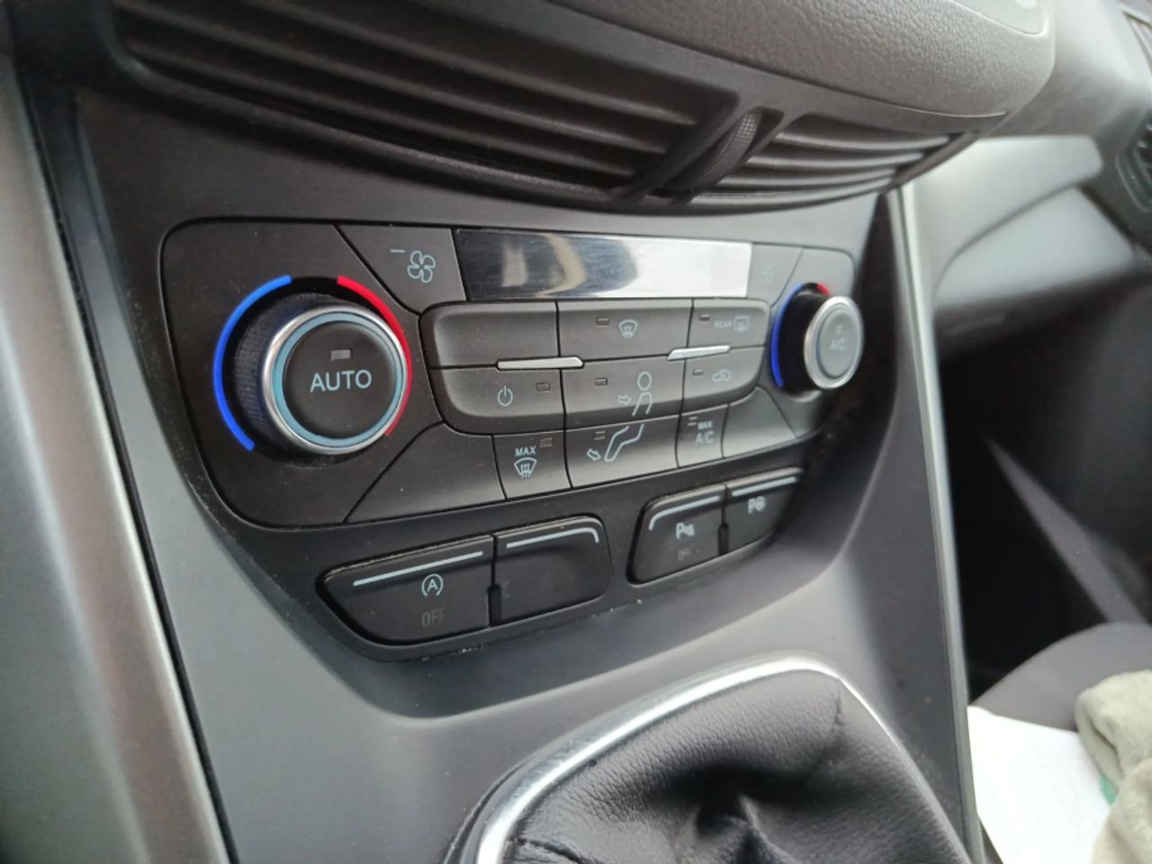 Ford Kuga 1.5 EcoBoost 110kW 4x2 Trend - foto 17