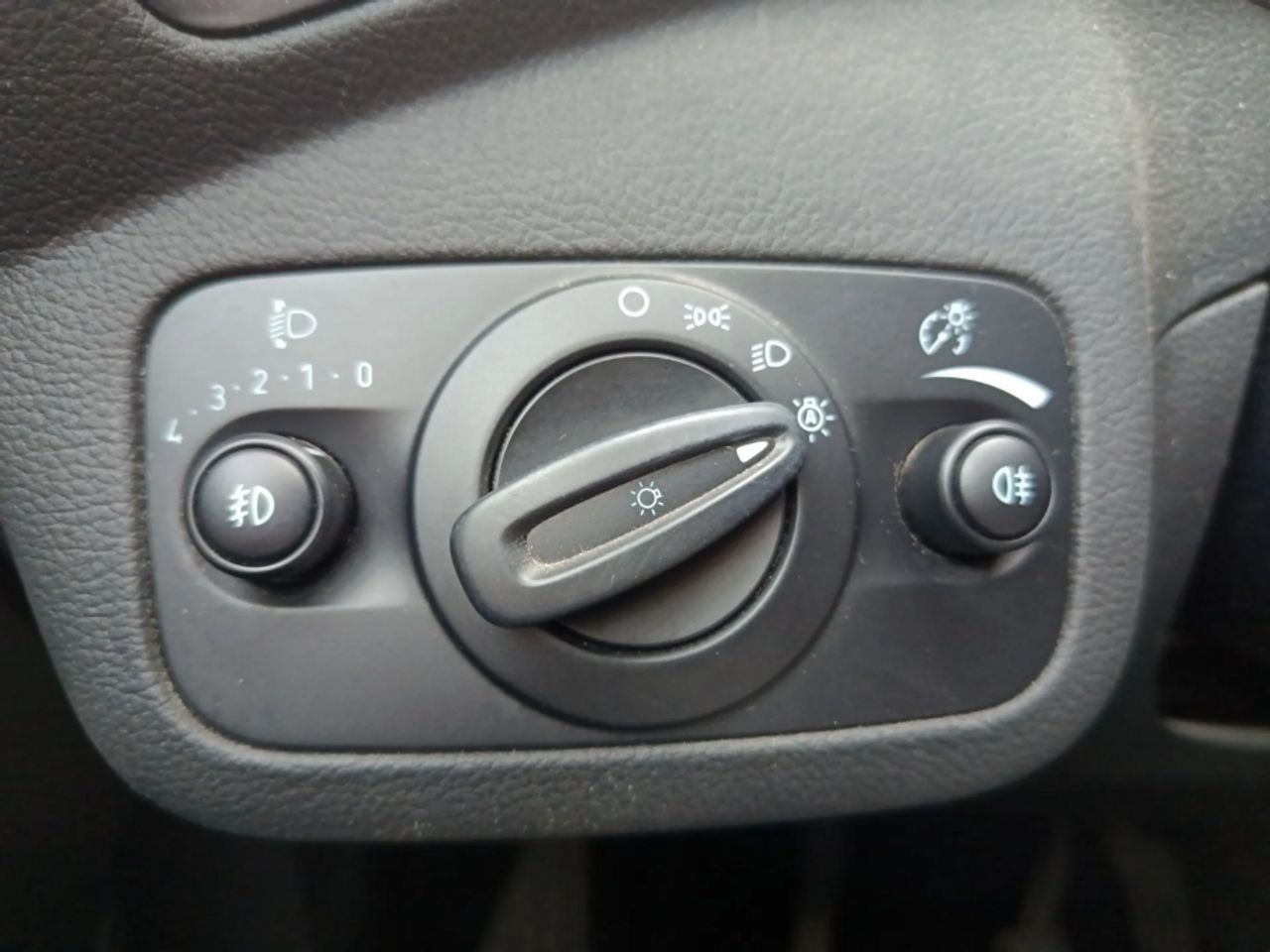 Ford Kuga 1.5 EcoBoost 110kW 4x2 Trend - foto 16