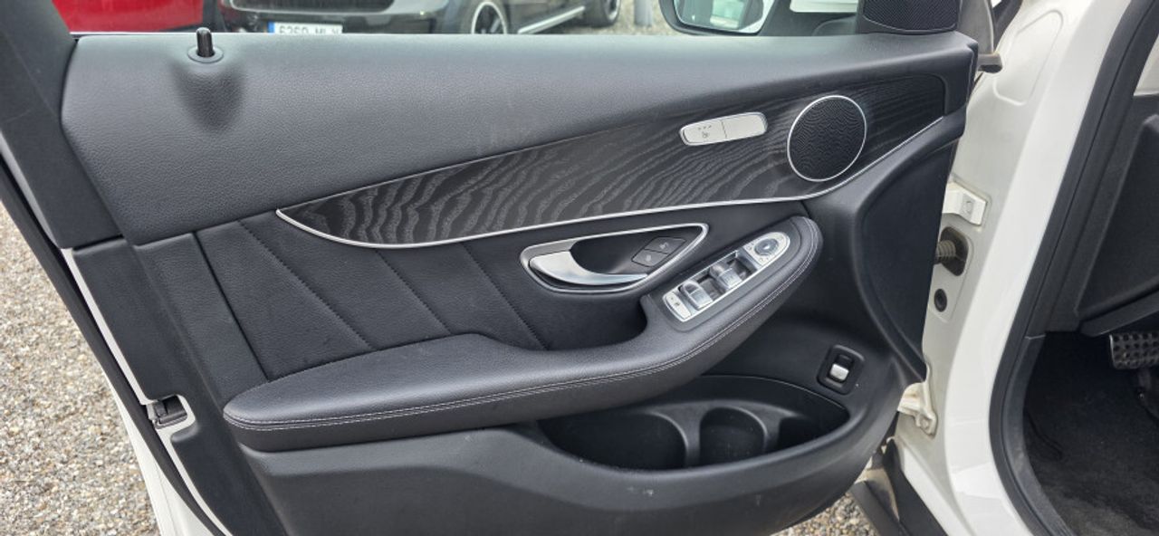 Mercedes GLC GLC 250 d 4MATIC AMG Line - foto 29