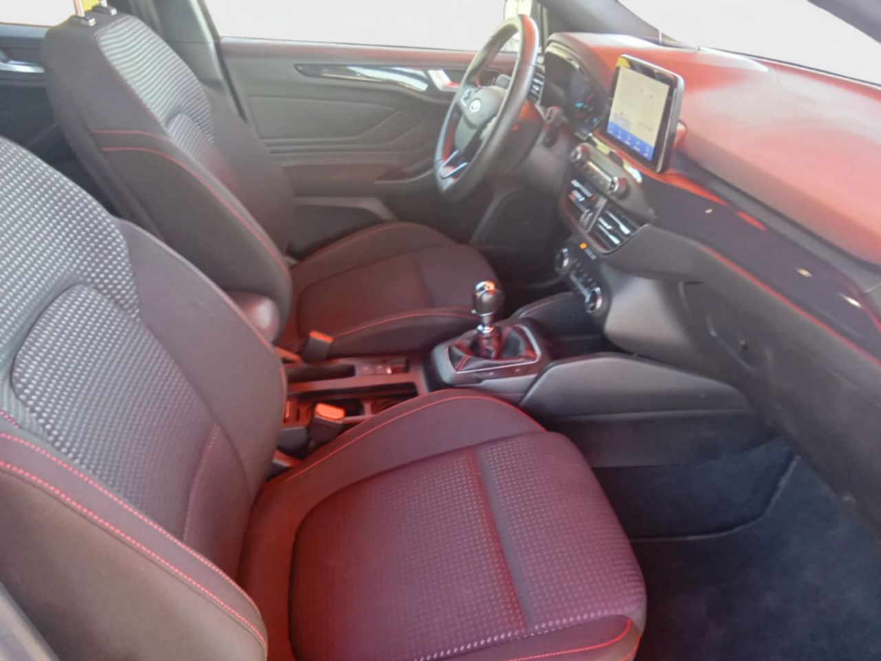 Ford Focus 1.5 Ecoblue 88kW STLine - foto 14