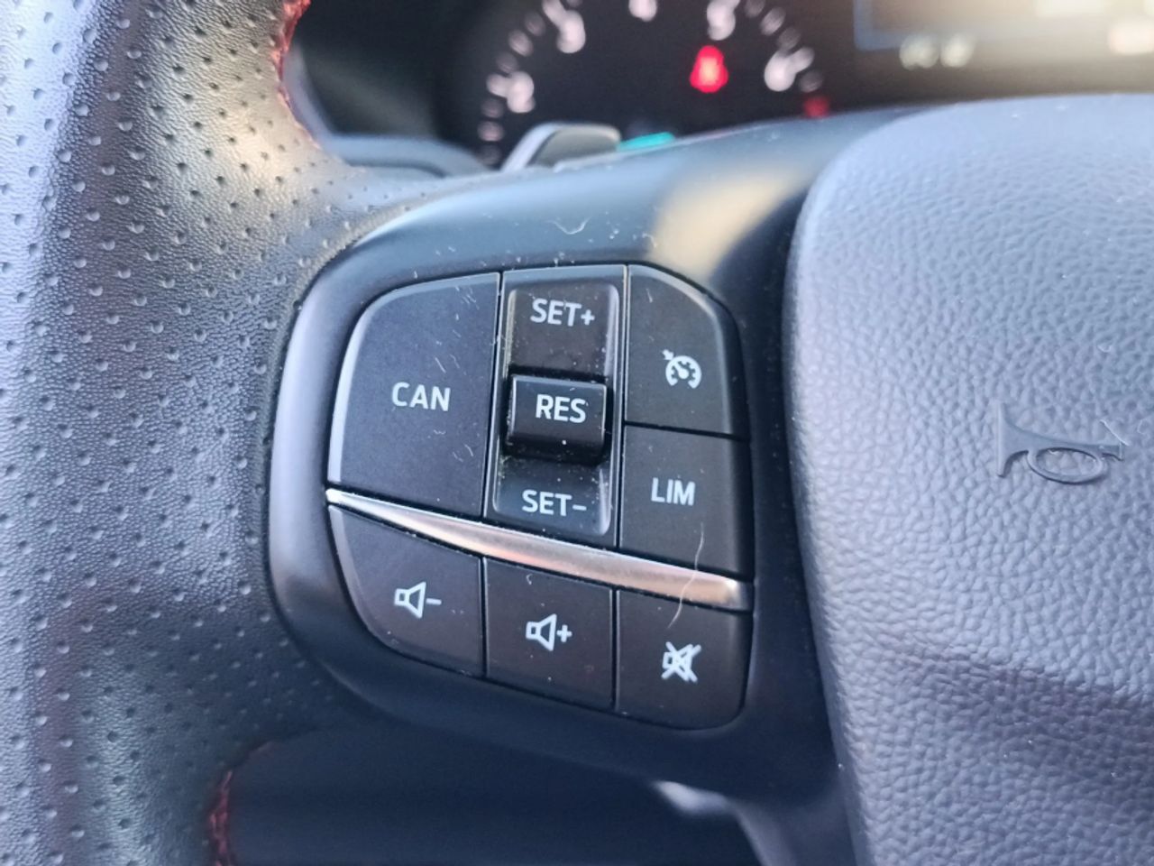 Ford Focus 1.0 Ecoboost MHEV 125CV STLine Auto 1.0 TSI - foto 25