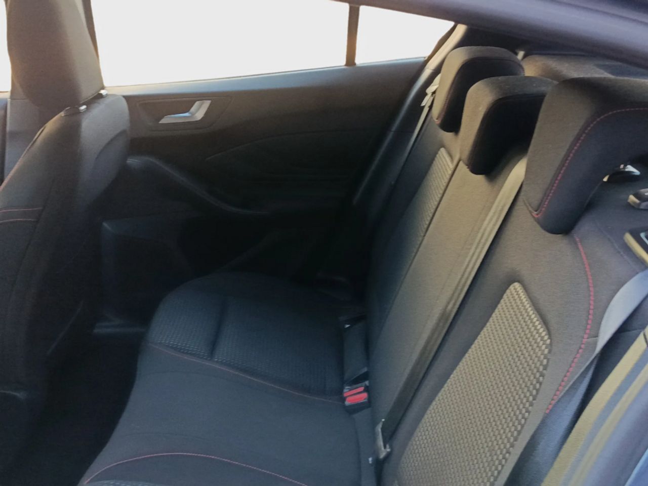 Ford Focus 1.0 Ecoboost MHEV 125CV STLine Auto 1.0 TSI - foto 19