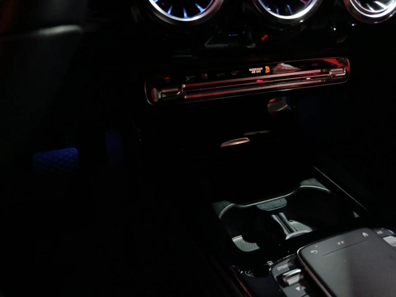 Mercedes CLA CLA 200 - foto 35