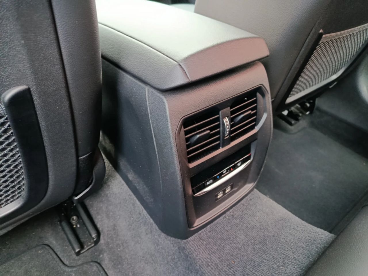 BMW Serie 3 318d Auto. - foto 31