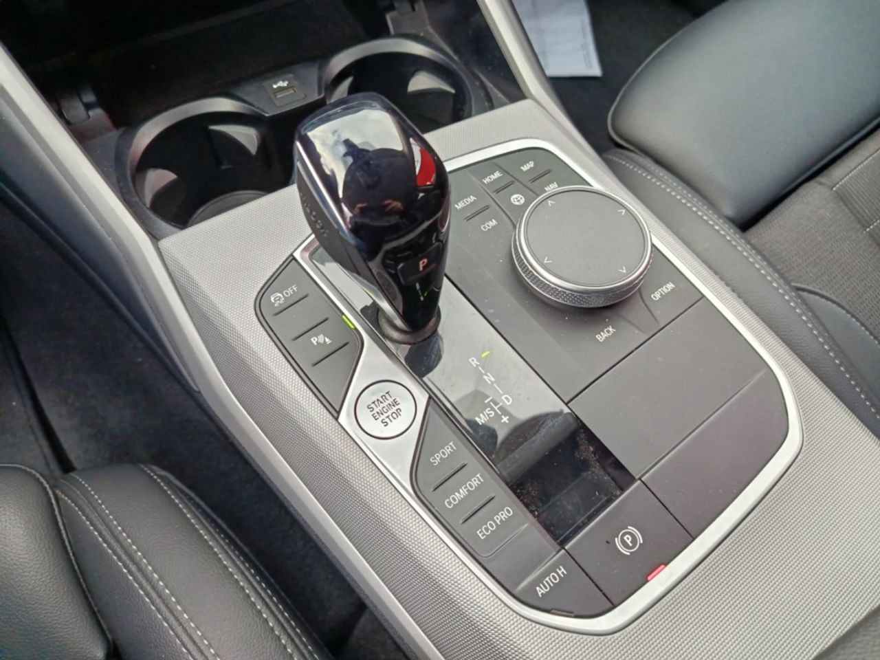 BMW Serie 3 318d Auto. - foto 15