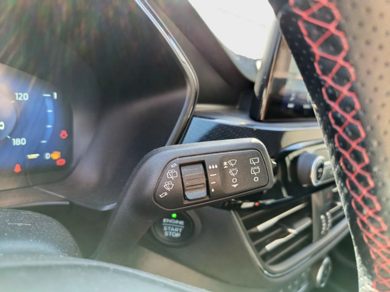 Ford Kuga STLine X 2.5 Duratec PHEV 165kW Auto - foto 30