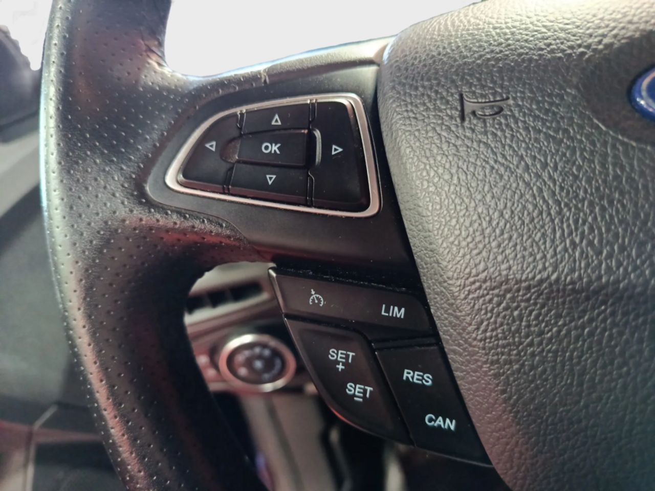 Ford Focus 1.0 Ecoboost SS 92kW 125CV STLine - foto 18