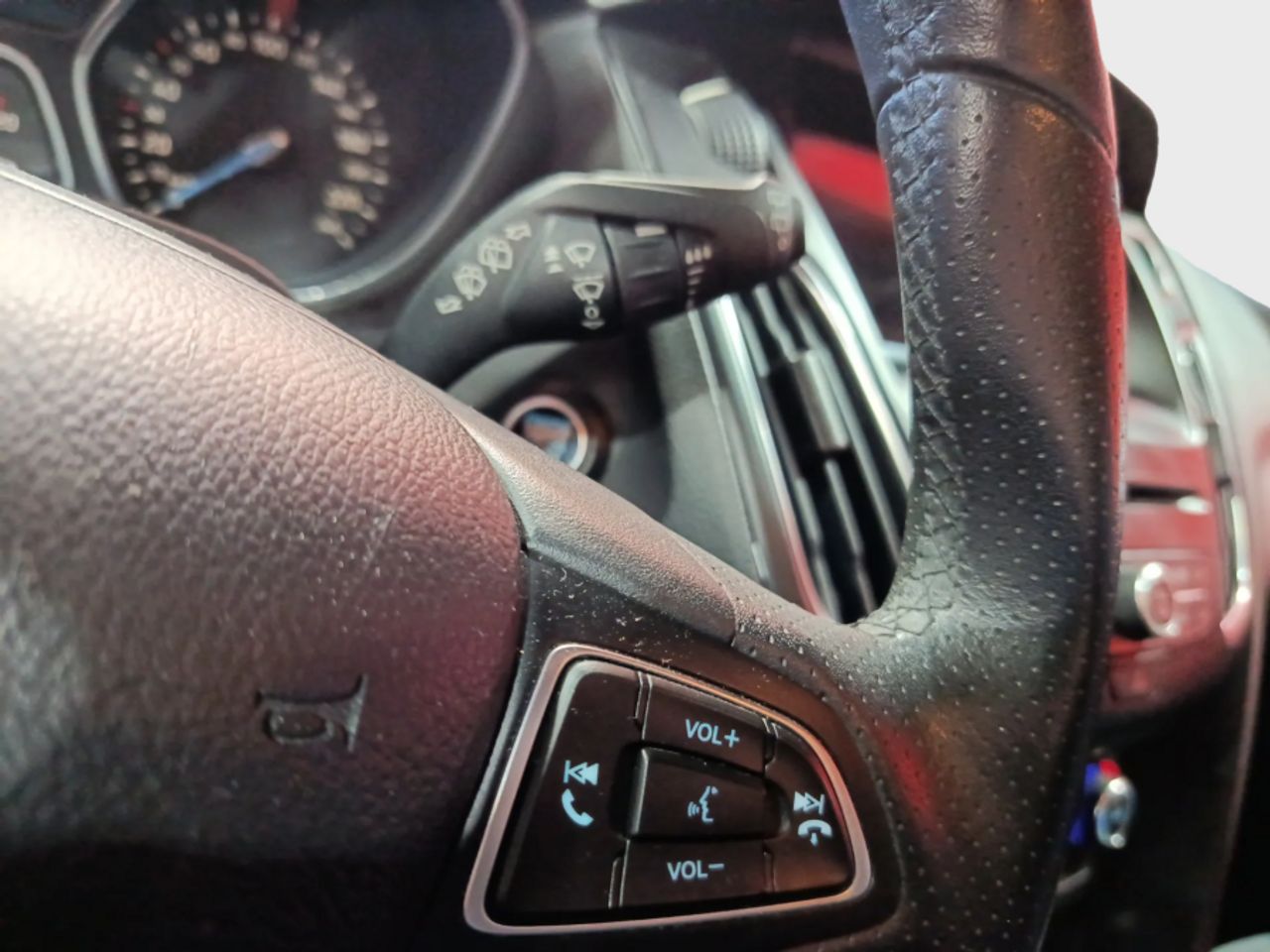 Ford Focus 1.0 Ecoboost SS 92kW 125CV STLine - foto 19