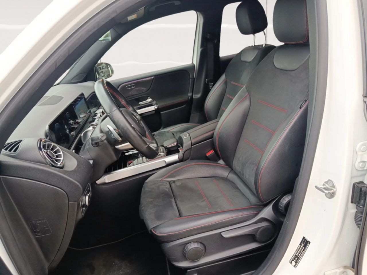 Mercedes Clase GLB 2.0 GLB 200 D DCT 110KW 150CV - foto 27