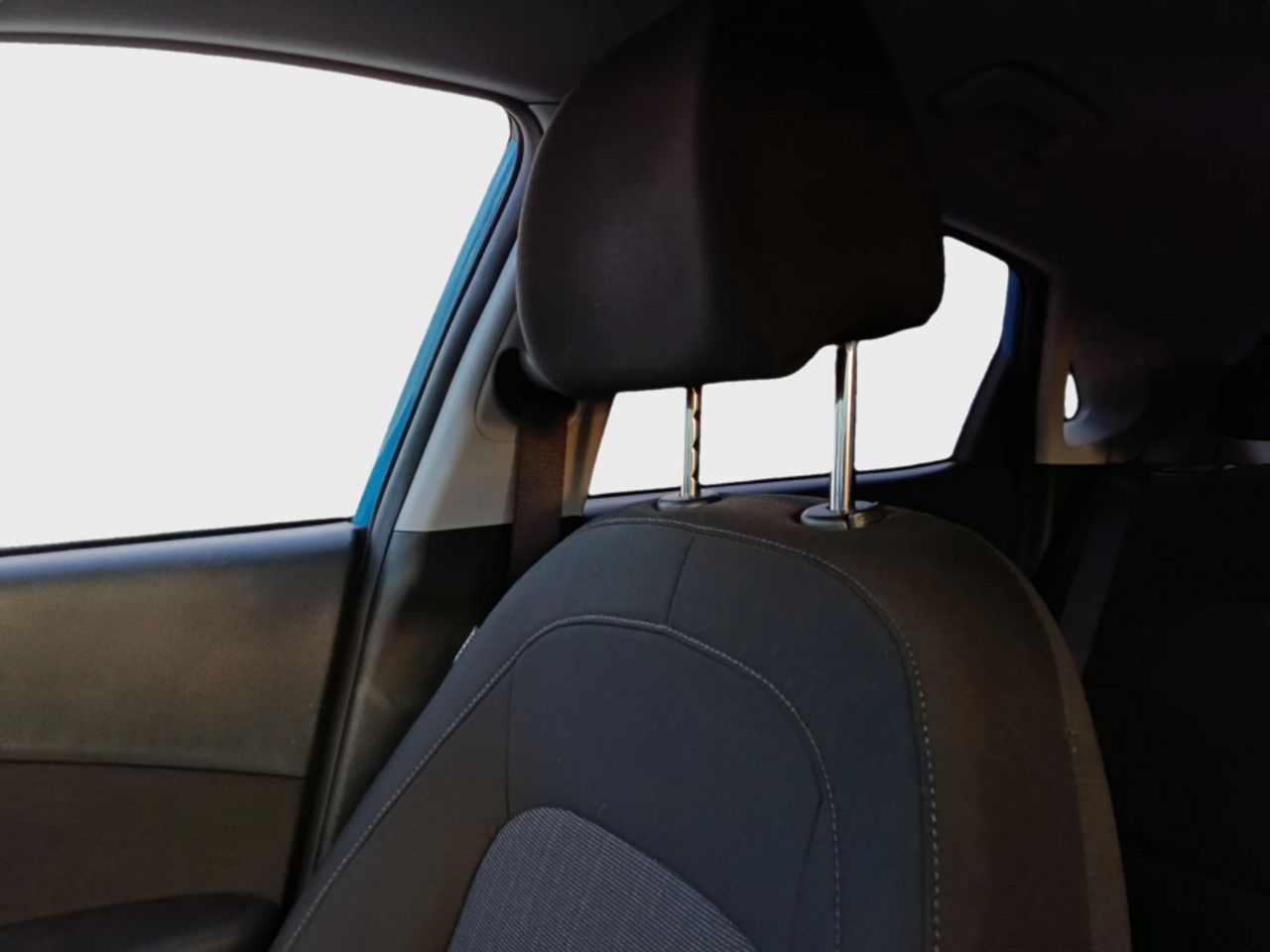 Hyundai Kona 1.6 GDI HEV Tecno 2C DCT - foto 13