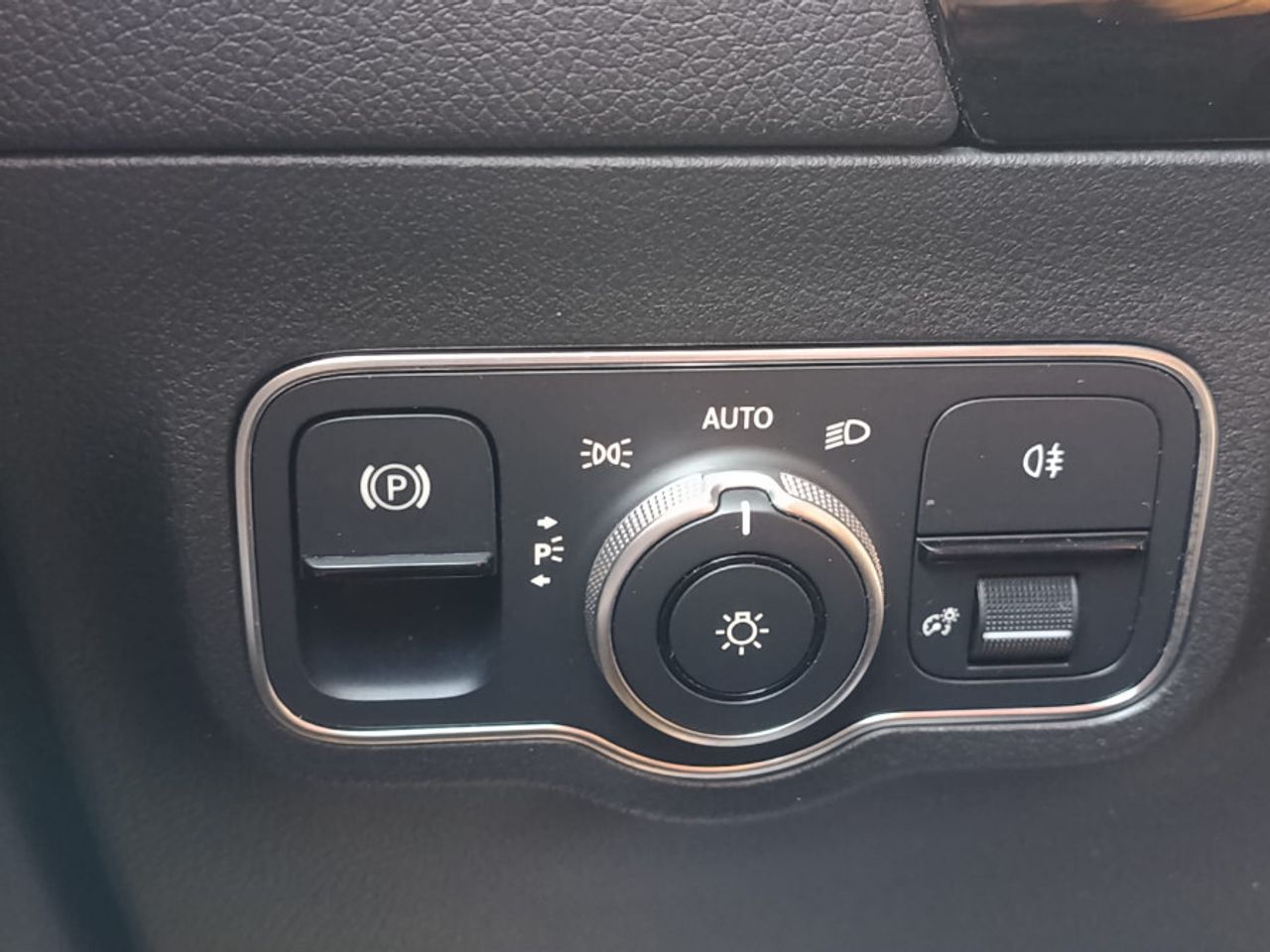 Mercedes GLA GLA 200 D - foto 24