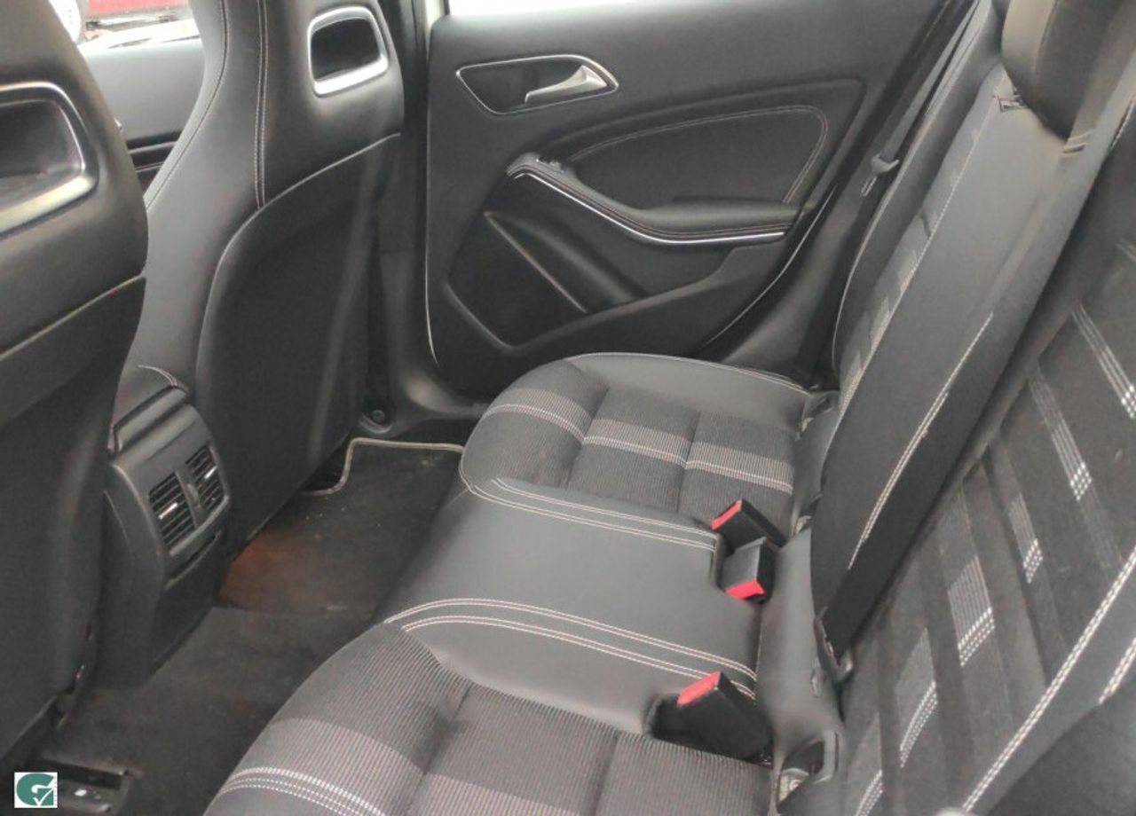 Mercedes GLA GLA 220 d - foto 11