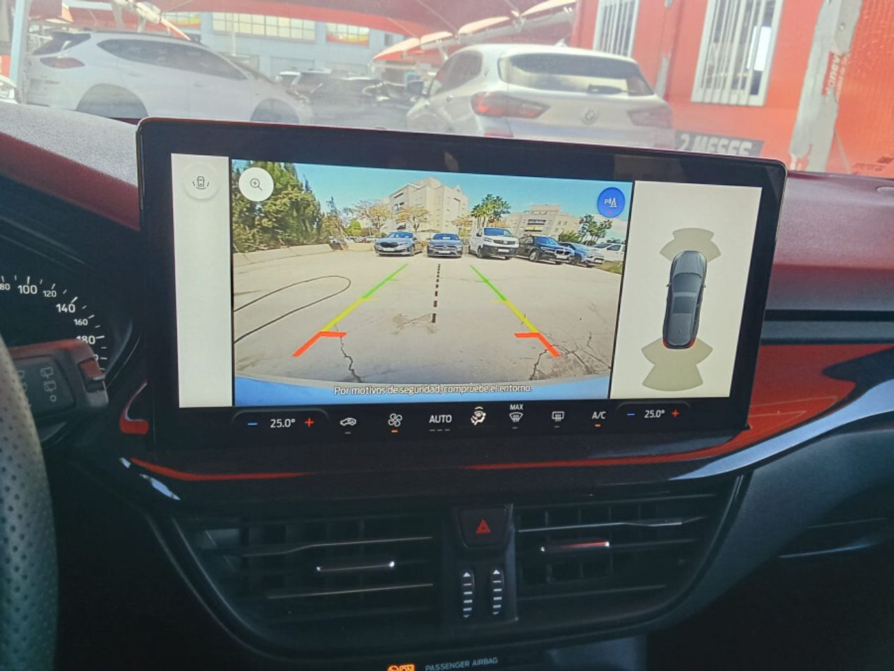 Ford Focus 1.0 Ecoboost MHEV 92kW STLine - foto 24