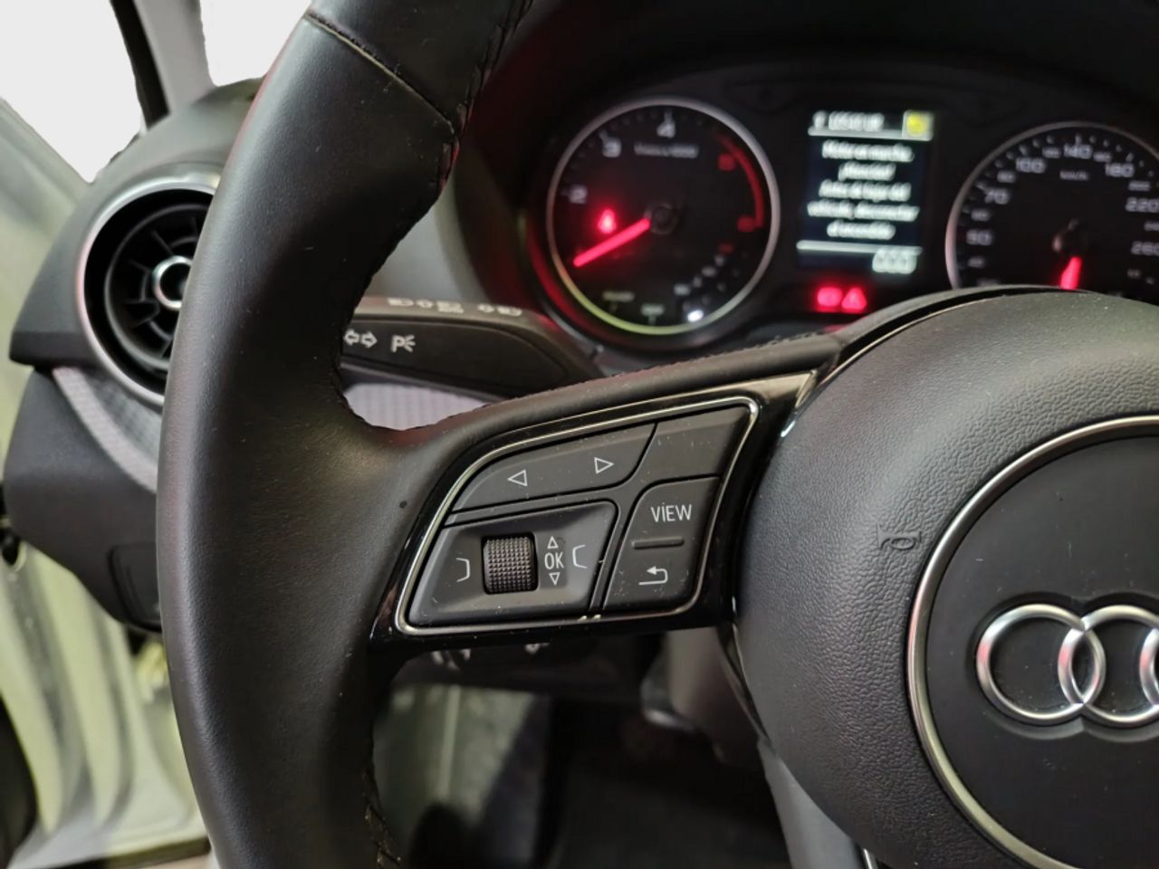 Audi Q2 30 TDI 85kW 116CV - foto 15