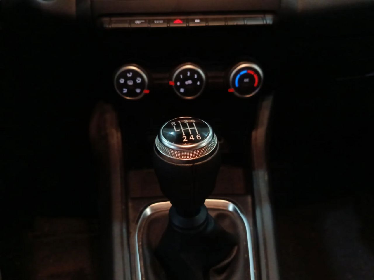 Renault Captur Intens TCe 90 - foto 21