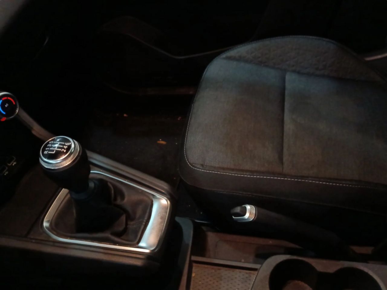 Renault Captur Intens TCe 90 - foto 22