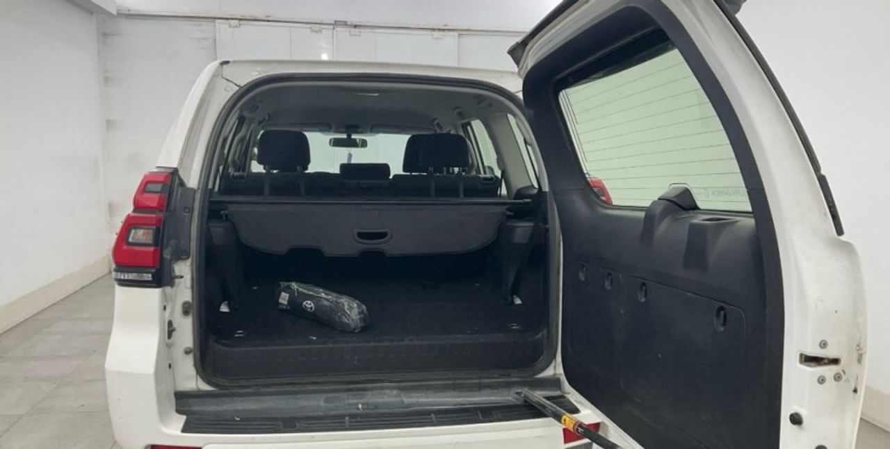 Toyota Land Cruiser 2.8 D4D GX 7 Plazas - foto 5