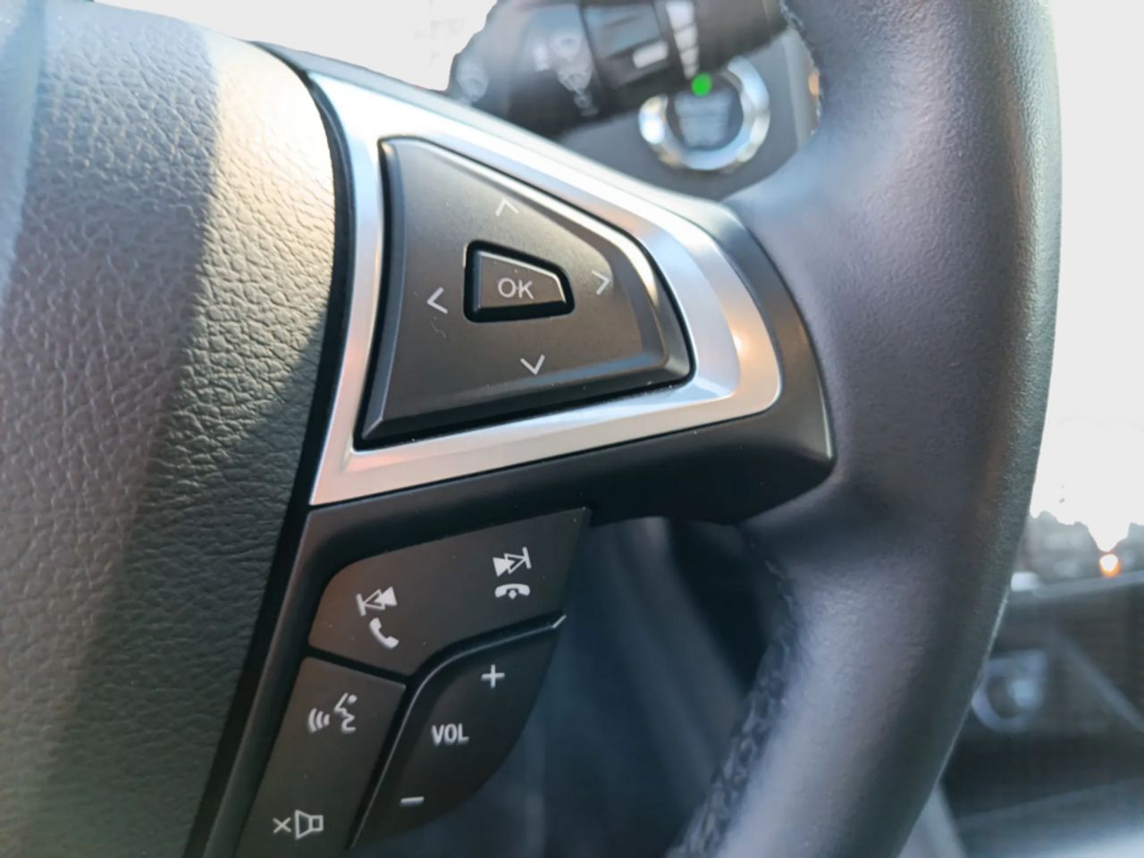 Ford Mondeo 2.0 Hibrido 138kW187CV Titanium HEV AT - foto 17