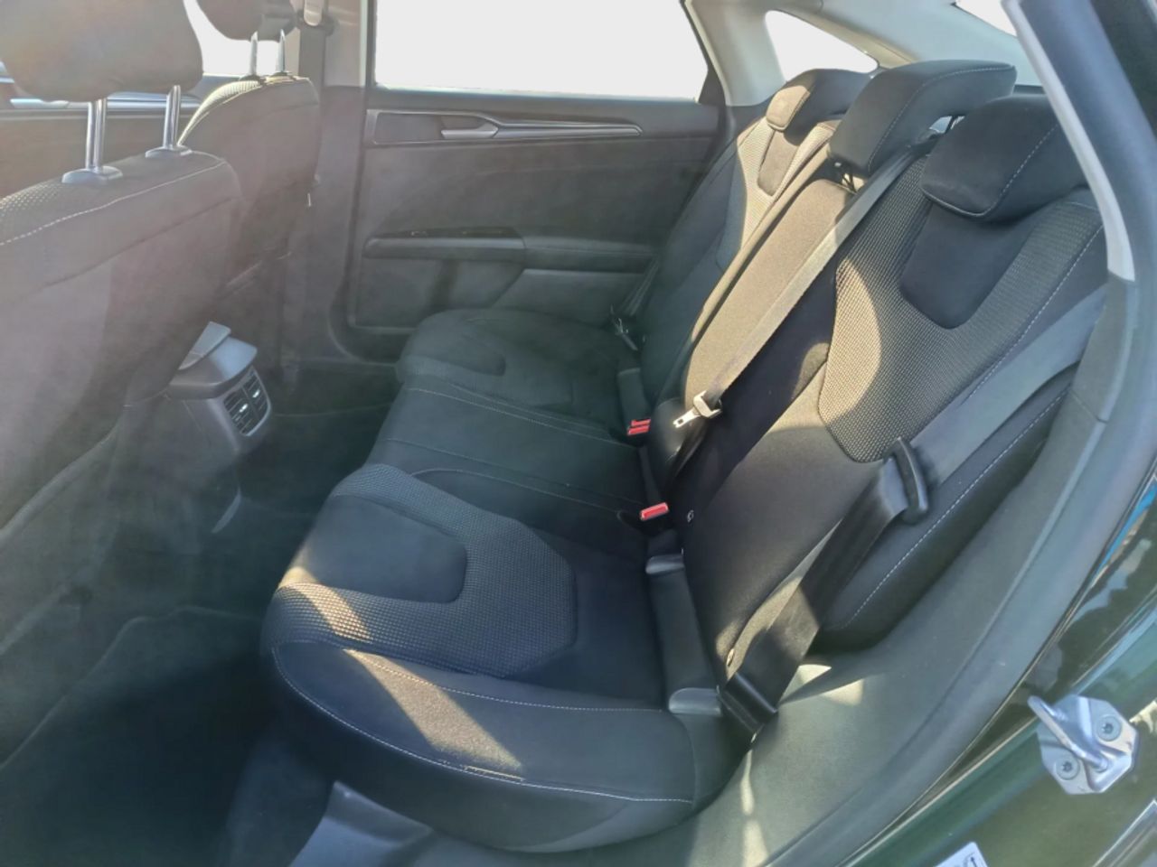 Ford Mondeo 2.0 Hibrido 138kW187CV Titanium HEV AT - foto 12