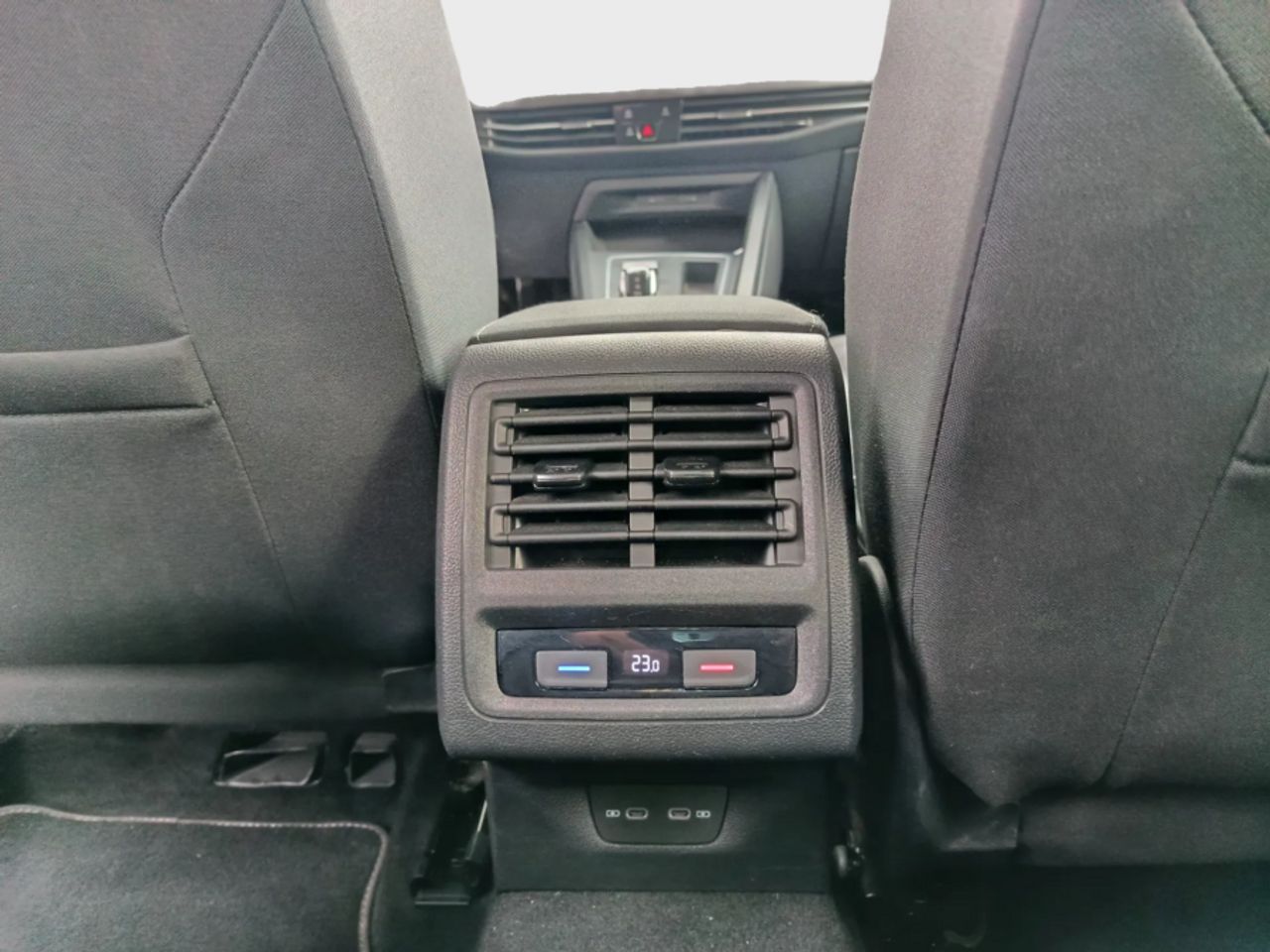 Volkswagen Golf Life 1.0 eTSI 81kW 110CV DSG - foto 13