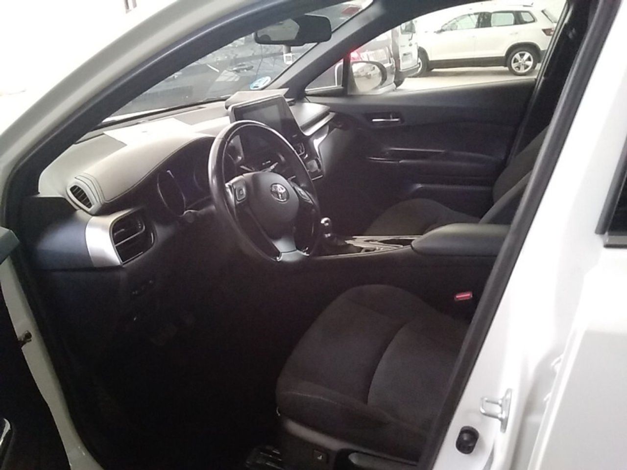 Toyota C-HR 1.8 125H Advance - foto 8