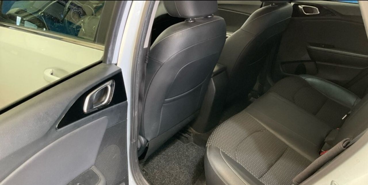 Kia Ceed 1.4 TGDi 103kW 140CV Tech - foto 7