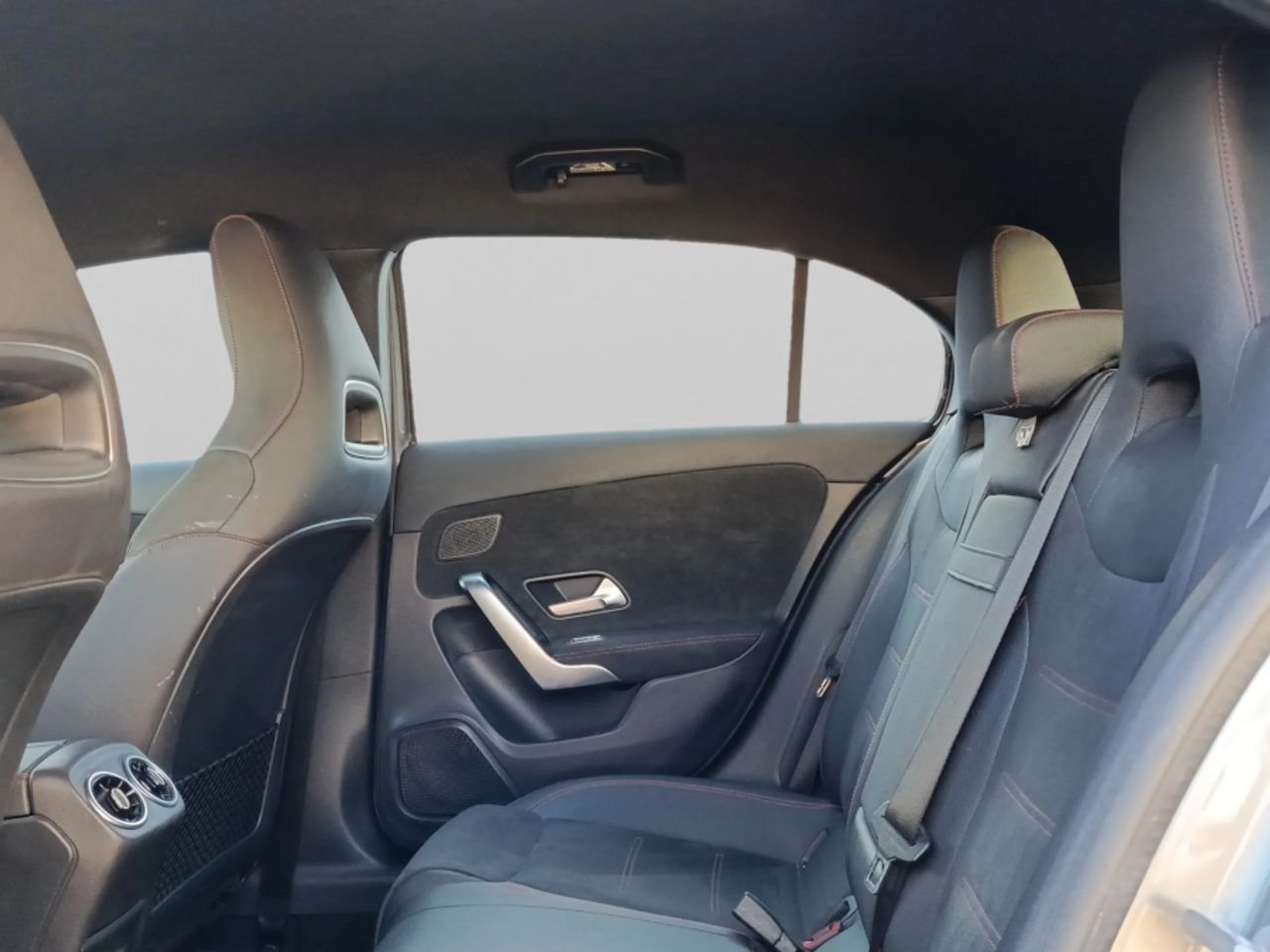 Mercedes Clase A A 200 dZen Blue dCi 110kW 150CV 4x4 - foto 30