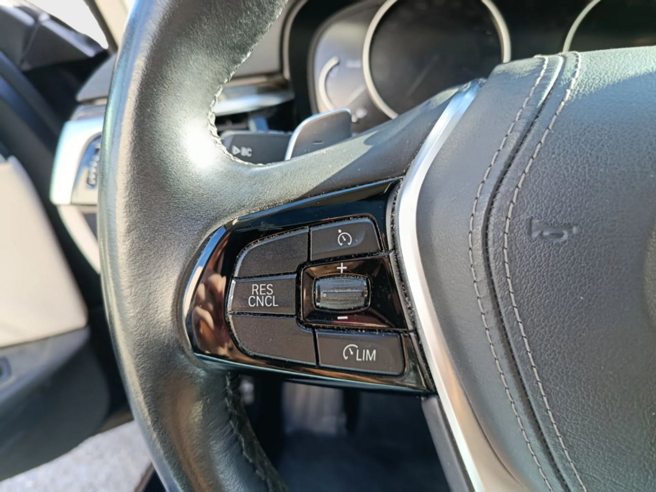 BMW Serie 5 520D - foto 11